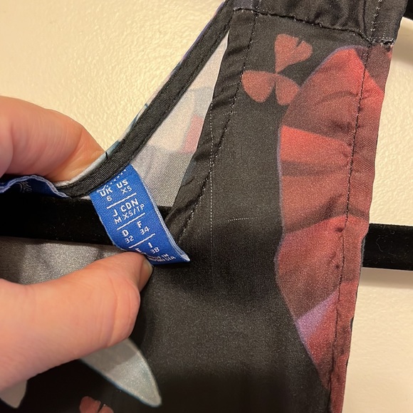 Rare Adidas romper - Picture 9 of 9